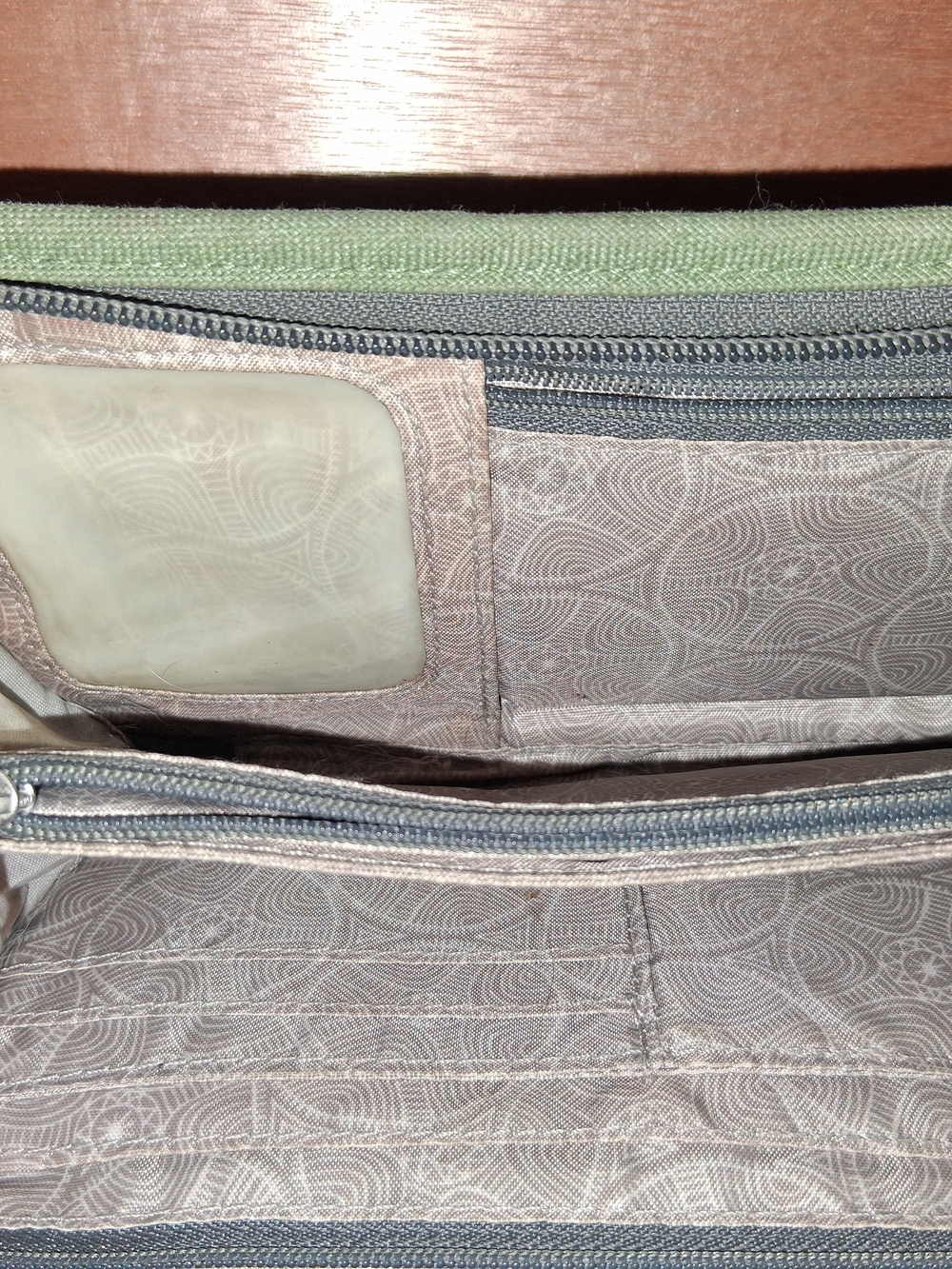 Zipper Canvas Wallet - Picture 4 of 11